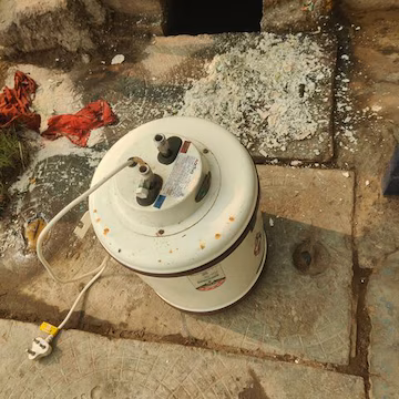 Tank Cleaning & Descaling Service