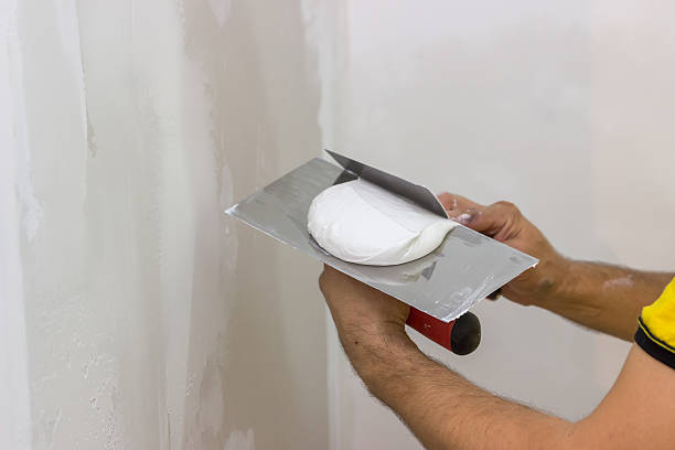 Wall putty work